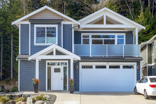 944 Craig Rd, Ladysmith, BC 
