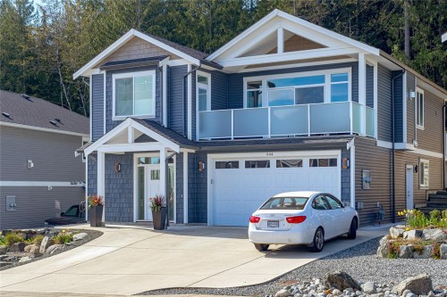 944 Craig Rd, Ladysmith, BC 