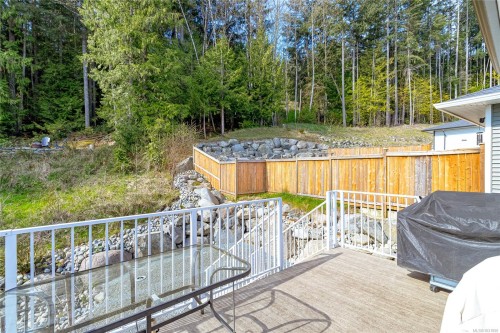 944 Craig Rd, Ladysmith, BC 