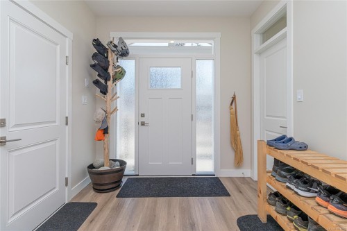 944 Craig Rd, Ladysmith, BC 