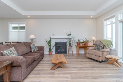 944 Craig Rd, Ladysmith, BC 