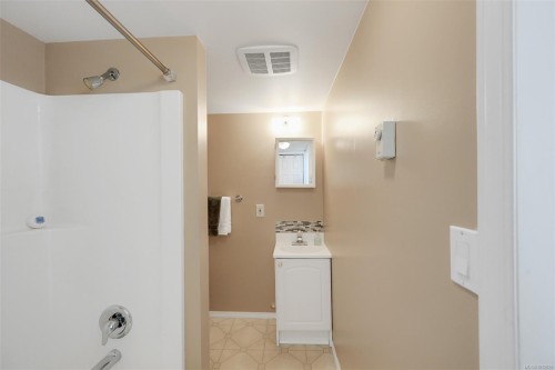 967 Ridgeway St, Saanich, BC 