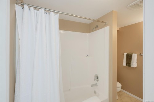 967 Ridgeway St, Saanich, BC 