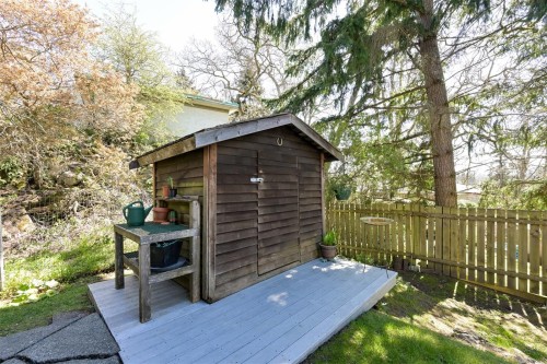 967 Ridgeway St, Saanich, BC 