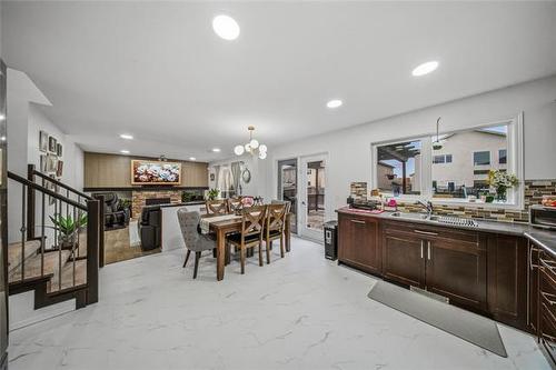 18 Moldan Bay, Winnipeg, MB 