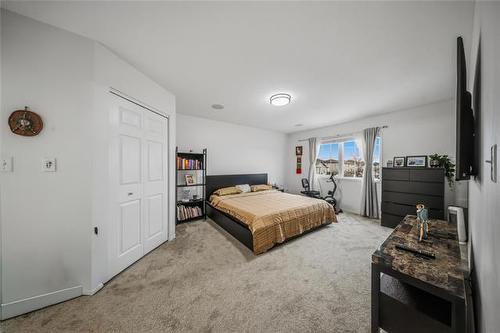 18 Moldan Bay, Winnipeg, MB 