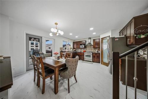 18 Moldan Bay, Winnipeg, MB 