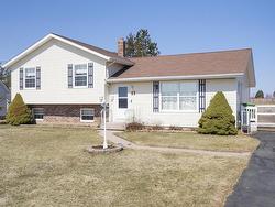 13 Hurry Road  Charlottetown, PE C1E 3C5