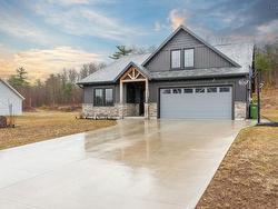 178 Rivercrest Lane Greenwood, NS B0P 1R0