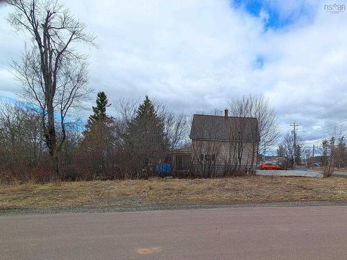 131 Herrett Road, Springhill, NS 