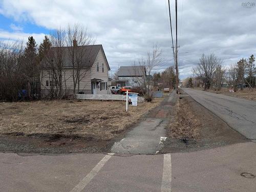 131 Herrett Road, Springhill, NS 