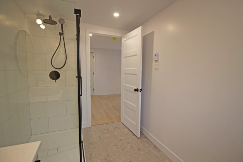 Salle de bains - 491 Boul. Nilus-Leclerc, L'Islet, QC - Indoor Photo Showing Bathroom