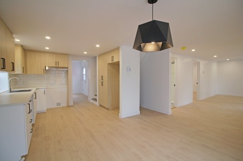 Cuisine - 491 Boul. Nilus-Leclerc, L'Islet, QC - Indoor Photo Showing Kitchen With Double Sink