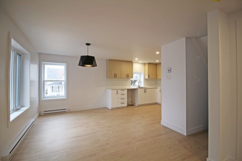 Salle à manger - 491 Boul. Nilus-Leclerc, L'Islet, QC - Indoor Photo Showing Kitchen