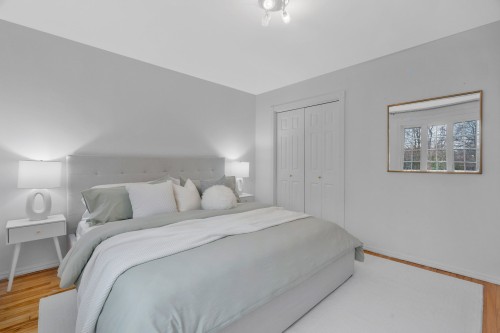 Chambre à coucher principale - 80 Av. De Breslay, Pointe-Claire, QC - Indoor Photo Showing Bedroom