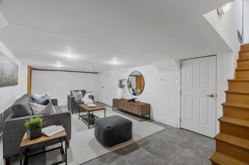 Salle de jeux - 80 Av. De Breslay, Pointe-Claire, QC - Indoor Photo Showing Other Room