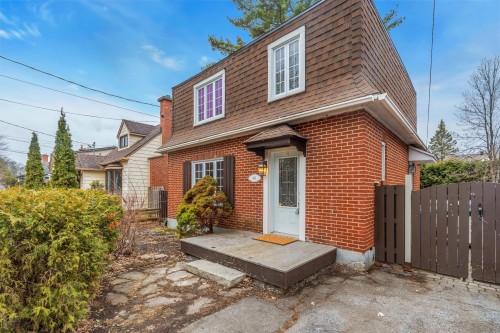 Façade - 80 Av. De Breslay, Pointe-Claire, QC - Outdoor