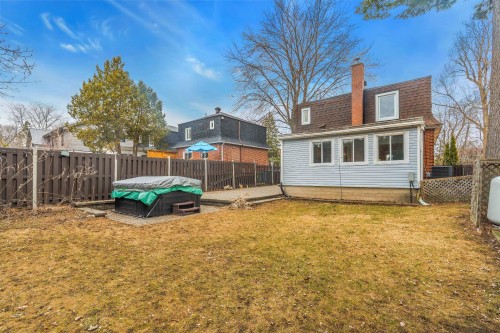 Face arrière - 80 Av. De Breslay, Pointe-Claire, QC - Outdoor