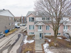 1634 Rue des Saphirs Longueuil (Saint-Hubert), QC J4T 3S6