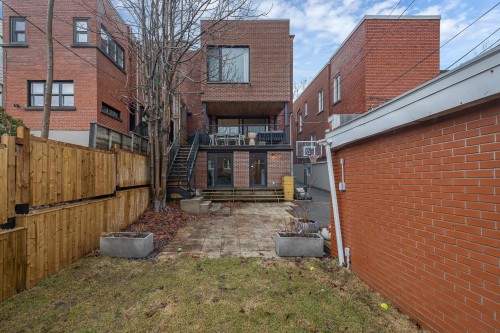 Cour - 34 Av. Courcelette, Montréal (Outremont), QC - Outdoor With Exterior