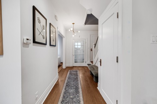 Hall d'entrée/Vestibule - 34 Av. Courcelette, Montréal (Outremont), QC - Indoor Photo Showing Other Room