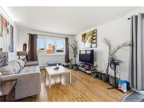14 Winnipeg ST , Moncton, NB E1C 7C3 3