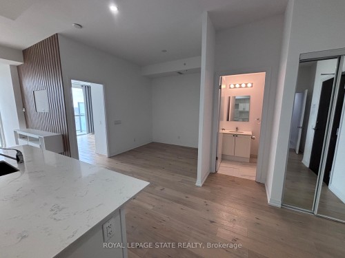 803-7711 Green Vista Gate, Niagara Falls, ON - Indoor Photo Showing Other Room