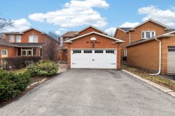 186 Patna Crescent  Vaughan, ON L6A 1N2