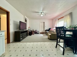 Apt B-1775 Bowmanville Avenue Clarington, ON L1C 6N4