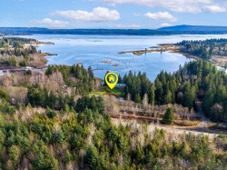 8460 Penny Lane Fanny Bay, BC V0R 1W0