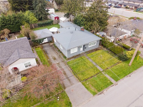 1661/1663 Freeman Ave, Saanich, BC 
