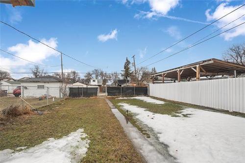 1007 Aberdeen Ave, Winnipeg, MB 