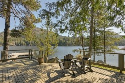2037 Ida Ave Shawnigan Lake, BC V0R 2W3