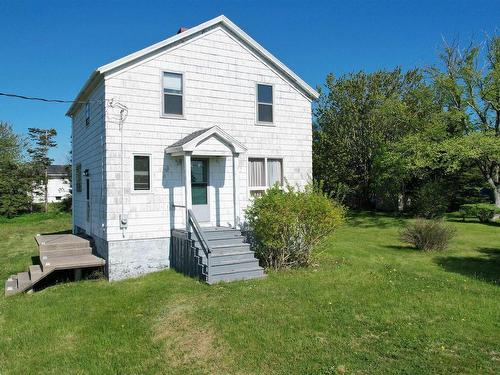 29 Rockdale Avenue  Glace Bay, NS B1A 4C1