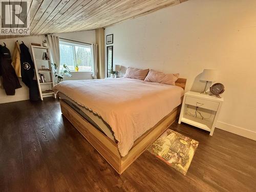 2852 Pinnacles Road, Quesnel, BC - Indoor Photo Showing Bedroom