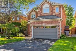 1083 OLD OAK DRIVE Oakville, ON L6M 3K4