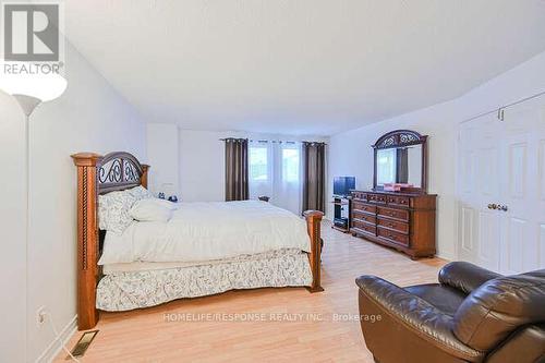 6103 Prairie Circle, Mississauga, ON - Indoor Photo Showing Bedroom