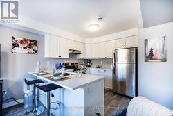 Modern kitchen with Breakfast Bar - 