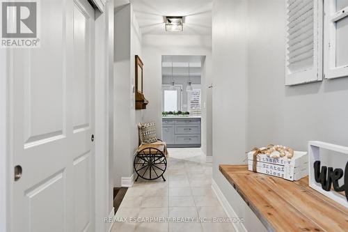 8 Myrtle Street, Pelham, ON - Indoor Photo Showing Other Room