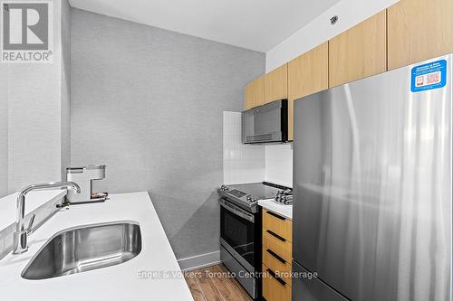 422 - 190 Jozo Weider Boulevard, Blue Mountains, ON - Indoor Photo Showing Kitchen