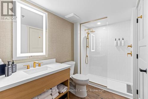 422 - 190 Jozo Weider Boulevard, Blue Mountains, ON - Indoor Photo Showing Bathroom