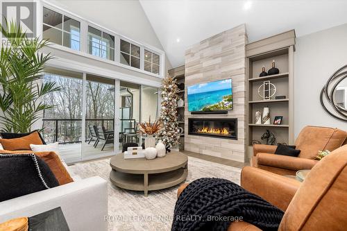 Made for moments... - 18 - 190 Canboro Road, Pelham (Fonthill), ON - Indoor Photo Showing Living Room With Fireplace