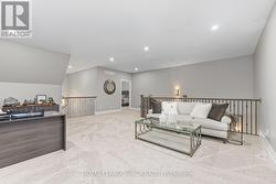 Upper loft - great for guests - 