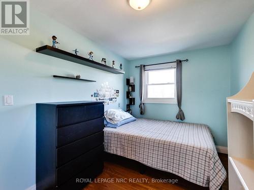 9183 Silver Street, West Lincoln, ON - Indoor Photo Showing Bedroom