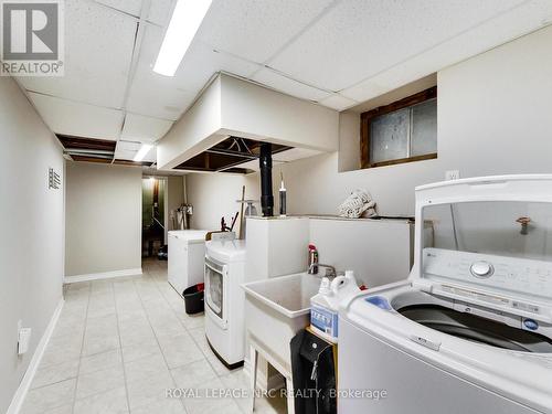 9183 Silver Street, West Lincoln, ON - Indoor Photo Showing Laundry Room