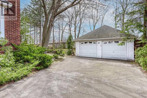 456 Manse Road, Toronto, ON - Outdoor