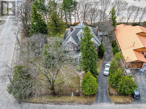 456 Manse Road, Toronto, ON - Outdoor