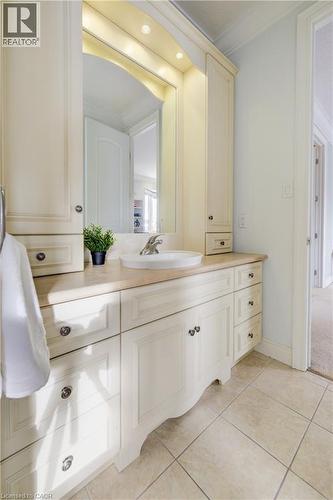 11 Tremaine Drive, Kitchener, ON - Indoor Photo Showing Bathroom