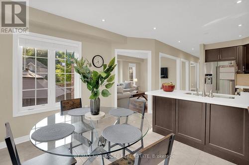 25 Aztec Court, Richmond Hill, ON - Indoor Photo Showing Dining Room