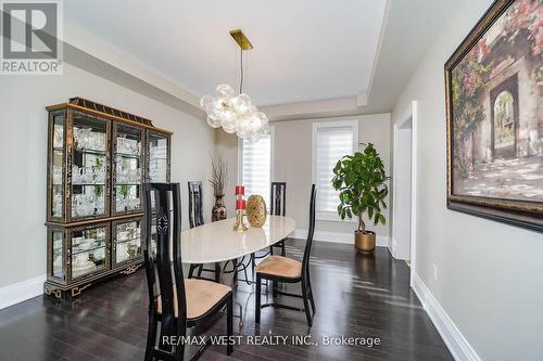 18 Wyndance Way, Uxbridge, ON - Indoor Photo Showing Dining Room
